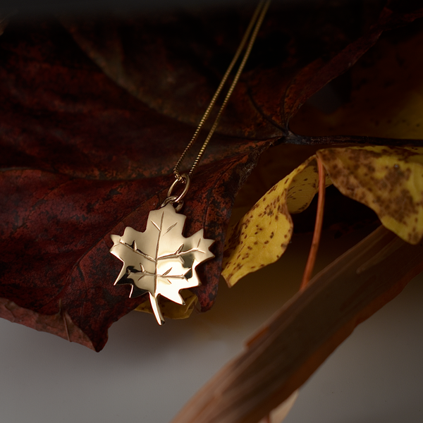 10kt Gold Maple Pendant